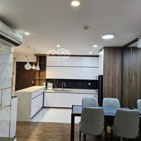 Bán Căn Hộ Kingston Q. Phú Nhuận,Diện Tích82M2, 2 Phòng Ngủfull Nt Giá Bán 5,3 Tỷ. Liên Hệ: 0931196468 Thành. Nhà Đẹp