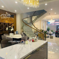 Vip! Mặt Tiền Khu Thạch Thị Thanh - Huyền Quang, Quận 1.Diện Tích61M2 - 5 Tầng - 9 Phòng Ngủ - Vuông Vức