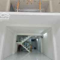 Quận 11, Nhà Đẹp Lạc Long Quân, Xe Hơi Vô Nhà, Sổ Hồng Hoàn Công Đủ, Gần Chợ Hoa, Trường Học