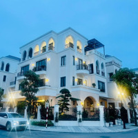 Căn Shophouse Góc Cuối Cùng Vin 3, Pb10-44 Diện Tích 135,8M2 Giá Bán 22.5 Tỷ View Công Viên Nước