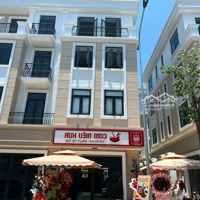 Shophouse Vincom Royal Park , Chính Chủ Cần Bán Căn Shophouse Góc Đối Diện Bể Bơi Bốn Mùa