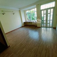 Nhà Nguyên Căn Hẻm Tải Đường Lưu Chí Hiếu. 5X16M.1T2L St. 5X16M. Cầu Thang 2/3 Nhà. Có 4 Máy Lạnh