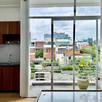 Chdv Balcon Thoáng Mát Full Nội Thất Gần Đh Ueh Đh Hoa Sen Đh Sg Gần Dinh Độc Lập , Chợ, Bệnh Viện