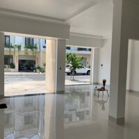 cho thuê nhà nguyên căn 300m2 giá rẻ