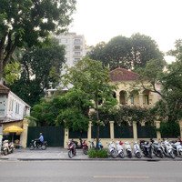 Bán Nhà Tập Thể Số 8A Ngô Quyền, Hoàn Kiếm, Căn Góc Sáng, Hiếm Đẹp, Homestay & Ở, Sđcc, Chỉ 3.3 Tỷ