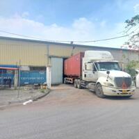 Cho thuê 525m kho xưởng khu vực Phú Diễn, container ra vào, giá 90k/m