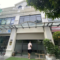 Cho Thuê Căn Shophouse Đường Trục Chính,71M, Hoàn Thiện 5 Tầng 15 Triệu/Tháng,Vinhomes Gia Lâm