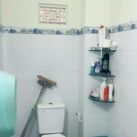 Cần bán gấp căn nhà 1 trệt 1 lững, xây dựng kiên cố Gồm: 3PN, 2WC, sân xh máy, đường betong 4m