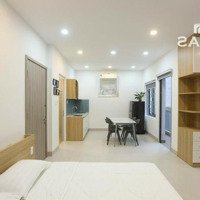 Studio Ban Công Thoáng Gần Etown Cộng Hòa