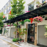 Bán Căn Shophouse La Casta 5 Tầng, Đang Cho Thuê,Diện Tích98M2. Lh Xem Nhà 0988020551