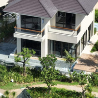 Bán Gấp Biệt Thự Biển 290.3M2-Bể Bơi Riêng-View Biển- Đầy Đủ Nội Thất Cho Thuê Luôn 300 Triệu/Tháng