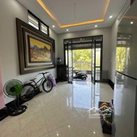 Nhà Phố, View Hồ, Lô Góc, Trước Nhà Ô Tô Tránh 42M2 5 Tầng 9,7 Tỷ.