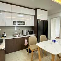 Cho thuê căn 2 phòng ngủ full đồ The Minato Residence giá 16 triệu bao phí