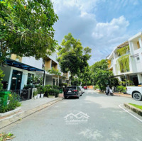 Bán Nhà 3 Tầng Thiết Kế Xịn Sò Trong Khu Compound, Đối Diện Global City, Shr Hoàn Công Đầy Đủ.