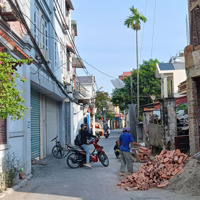 Cần Bán Nhà 2Tầng Ở Trung Tâm Thị Trấn Trâu Quỳ, Gia Lâm,Hà Nội Đường Trước Nhà Ô Tô Chánh, Ô T