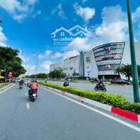 Mặt Tiền Đường 18 Khu Thành Ủy- Đối Diệntrung Tâm Thương Mạigigamall 100M2 Kinh Doanh Sầm Uất Còncó Thương Lượngngay Cầu Bt