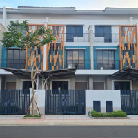 Căn Nhà Phố Liên Kế View Công Viên Cách Tpm Chỉ 10 Phút - Tt 30% Nhận Nhà - Giá Cđt