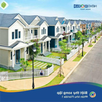 Chỉ 5.95 Tỷ Có Ngay Villa 160M2 View Trực Diện Hồ Bơi. Nhà Sẵn, Full Nội Thất 3 Phòng Ngủcao Cấp