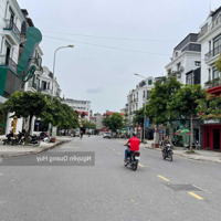 Cần Bán Căn Shophouse Sông Hồng Tại Tt Trâu Quỳ, View Nội Khu, Nằm Ngay Gần Chung Cư Blue Star.