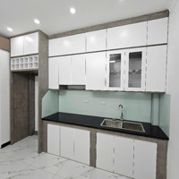 Nhà Đẹp 5 Tầng, 44M2, Phố Trạm, Gần Cầu Vĩnh Tuy, Long Biên, Kết Nối Sang Vinhomes Gần