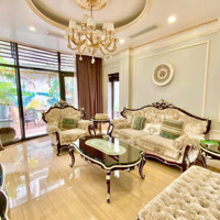 Cần Bán Biệt Thự Vip Dịch Vọng 270M2 Nội Thất Cao Cấp Giá Bán 73 Tỷ Liên Hệ:. 0966711386