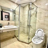 Bán Nhà Mặt Phố Không Nóc Lê Đại Hành, 34M2, 13.3 Tỷ, Ô Tô 2 Chiều, Vỉa Hè Rộng, Kd Đỉnh