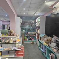 SANG PET SHOP ĐANG HOẠT ĐỘNG TỐT, LƯỢNG KHÁCH ỔN ĐỊNH, KHU TRUNG TÂM KINH DOANH SẦM UẤT QUẬN 6 , HCM