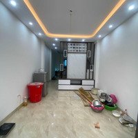 Cực Đẹp. Nhà Mới Yên Sở, Ô Tô Cách 1 Nhà, Gần Công Viên Yên Sở.diện Tích40M2, 4 Tầng. Giá Bán 3.15 Tỷ