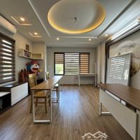 Bán Nhà Phố Giáp Bát, Ô Tô Đỗ Cửa, Lô Góc, View Hồ, 42M2 5 Tầng