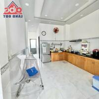 Bán nhà 1 trệt 1 lầu đường 8m, Tam Hiệp, Biên Hòa, Đồng Nai, 72m2, giá 4 tỷ 800.