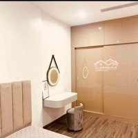 Chính Chủ Bán Nhà Tập Thể Phương Mai, Đống Đa, Căn Góc, 80M2, 2 Ngủ, Ô Tô Đỗ Cửa