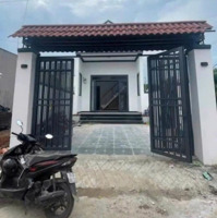 Bán Gấp Nhà Mới Đẹp Gần Miễu Ông Cù Thái Hoà Tân Uyên Bình Dươngdiện Tích100M2 2P Ngủ 2 Vệ Sinhgiá Bán 980 Triệu Shr