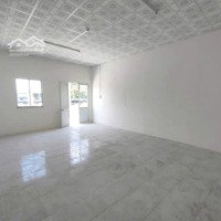 Cho Thuê Kho Xưởng 1.800 M2 Giá Bán 80 Triệu Đồng/ Đường Tỉnh Lộ 835 Xã Mỹ Lộc Huyện Cần Giuộc Long An