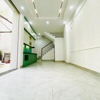 Nhà mới phố Vĩnh Tuy, quận Hai Bà Trưng, 5 tầng, 32M2, Giá nhỉnh 6 tỷ