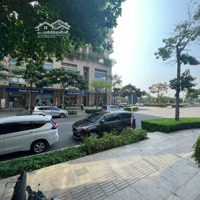 Cho Thuê Căn Góc Shophouse Sarimi Chỉ 180 Triệu/Th Dtsd 360M2