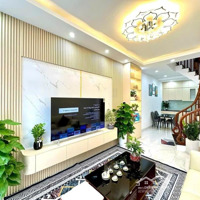 Nhỉnh 5 Tỷ Sở Hữu Ngay Nhà 5 Tầng*35M² Tại Phố Bùi Xương Trạch