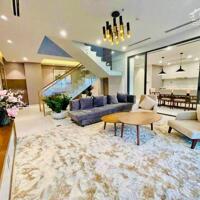 Do chuyển sinh sống cần Bán căn Penthouse 240m2 view Biển trung tâm du lịch Bãi Cháy Hạ Long.