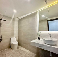 Chính Chủ Cần Bán Gấp Căn Hộ Five Star Kim Giang, S = 100M2, 3 Phòng Ngủ 2 Vệ Sinh Giá Bán 6 Tỷ. Liên Hệ: 0985 232 584.