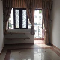 Bán Chung Cư 312 Lạc Long Quân, Diện Tích 64M2, 2 Phòng, View Quận 1, Giá 2.6 Tỉ, Sổ Hồng Chính Chủ