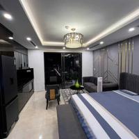 Quá Hot! Studio D''capitale Full Đồ, Giá Bán 11,5 Triệu/Tháng, Vào Luôn, View Thoáng. Liên Hệ 0918269777