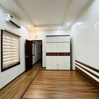 Bán Nhà Cầu Giấy 40M2 - 10,5 Tỷ. Nhà Dân Xây, Phân Lô Ô Tô Qua Nhà - Kết Nối Công Viên Cg, Ở Sướng.