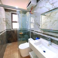 Bán Nhà Vạn Bảo Khu Vip Quận Ba Đình Vừa Hoàn Thiện Thang Máy Nội Thất Siêu Đẹp Xin Mời Gia Chủ !