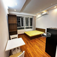 Studio Cửa Sổ Trời Lớn , Trung Tâm Quận 1 , Full Nội Thất