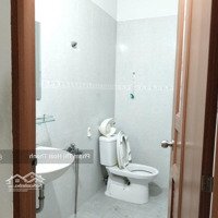 Cho Thuê Nhà 3 Tầng, 72M2, Xe Hơi Vào Sân, Full Nội Thất, Gần Ngã Tư Thủ Đức, 15 Triệu/Th