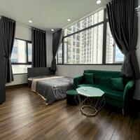 ️ Penthouse cửa sổ lớn siêu rộng tại Quận 10_Vòng xoay Dân Chủ, Vạn Hạnh Mall