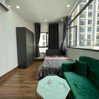 ️ Penthouse cửa sổ lớn siêu rộng tại Quận 10_Vòng xoay Dân Chủ, Vạn Hạnh Mall