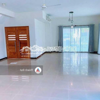 Cho Thuê Biệt Thự Villa Riviera An Phú, 300M2 Đất, 3 Tầng, Gồm 5 Phòng Ngủ Giá 127 Triệu/Th