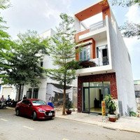 Bán Nhà 1T2L Kdc Gần Miếu Ông Cù, 75M2, Có Sân Ô Tô, Kèm Nội Thất, 3Ty9 Tl, Đường 12M, Cho Vay