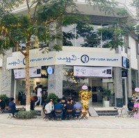 Cho Thuê Văn Phòng Tầng 4 Trong Biệt Thự 75M2 Giá 6 Triệu