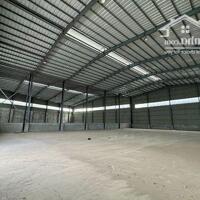 * Diện tích đất: 7000m2 trong đó: * Phù hợp anh chị làm sản xuất các ngành nghề sản xuất theo tiêu chuẩn của KCN, hoặc kho chứa hàng,...